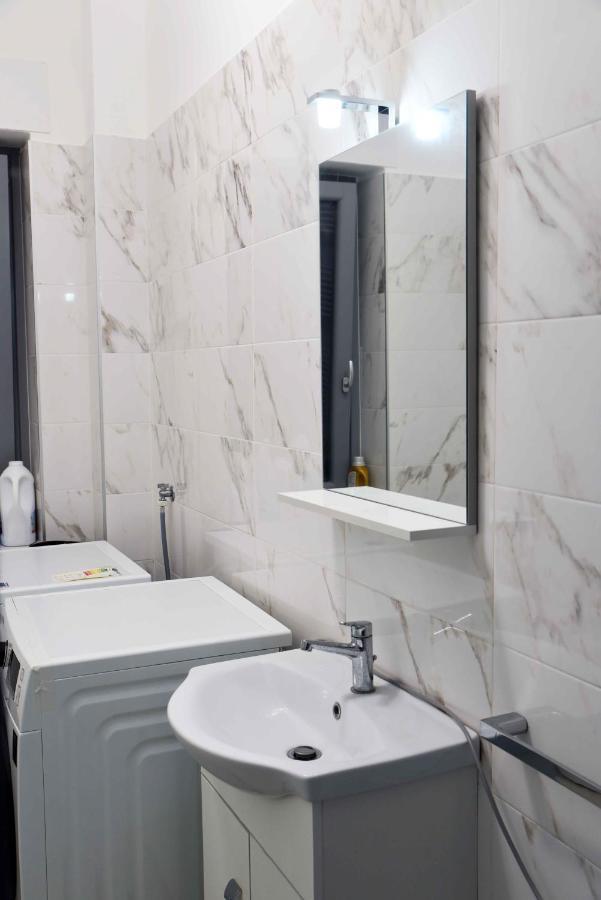 Studio Apartment Angelo - Free Private Parking Sarno Kültér fotó